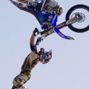 Meet your Posher, Cesar